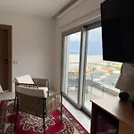 Sky Rooftop Luxury דורס