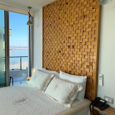 Sky Rooftop Luxury 3*