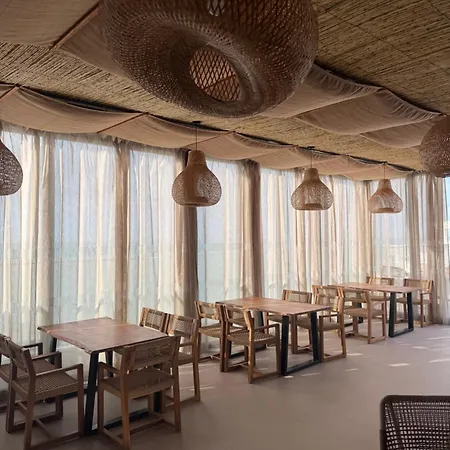 Sky Rooftop Luxury Апарт-отель 3*