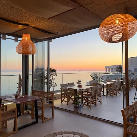 Sky Rooftop Luxury Дуррес
