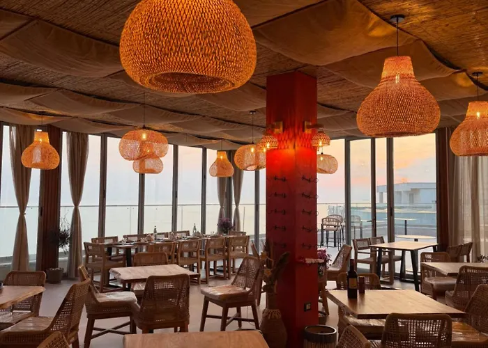 Sky Rooftop Luxury Aparthotel