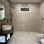 Sky Rooftop Luxury Aparthotel