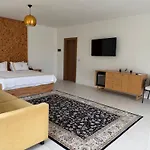 Sky Rooftop Luxury Durrës