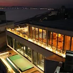 公寓式酒店 Sky Rooftop Luxury 3*