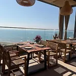 Sky Rooftop Luxury Aparthotel 3*