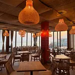 Sky Rooftop Luxury 公寓式酒店