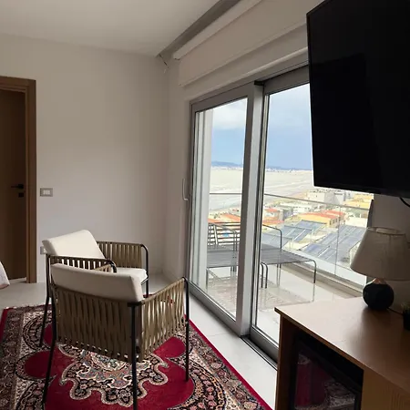 Sky Rooftop Luxury Durrës