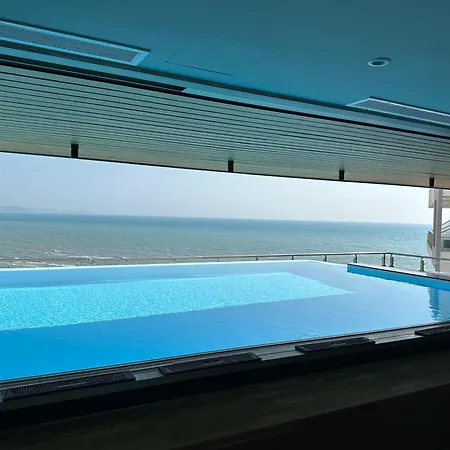Sky Rooftop Luxury * Durrës