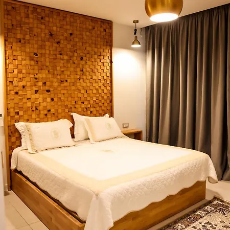 Sky Rooftop Luxury 3*