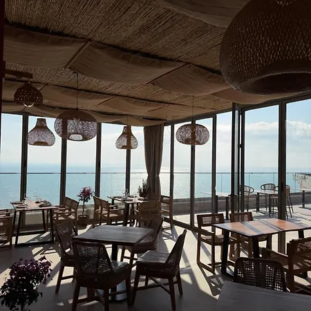 Sky Rooftop Luxury