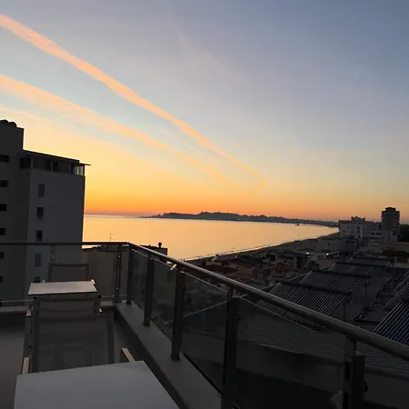 Sky Rooftop Luxury Hotel apartamentowy