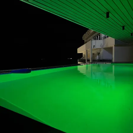 Aparthotel Sky Rooftop Luxury