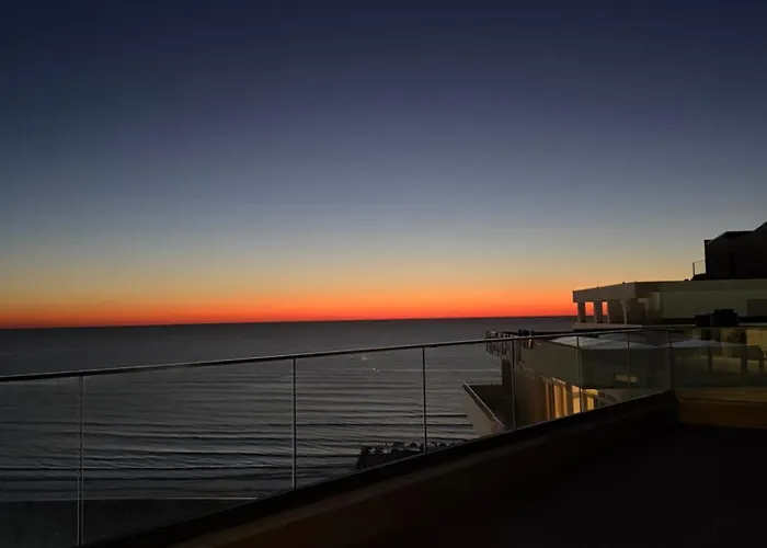 Hotel apartamentowy Sky Rooftop Luxury 3*