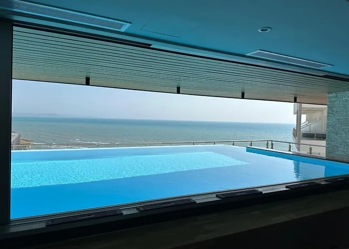Sky Rooftop Luxury * Durrës