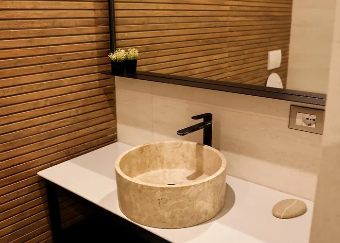 Sky Rooftop Luxury Hotel apartamentowy Durrës