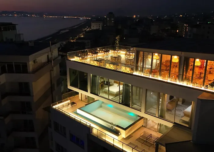 Hotel apartamentowy Sky Rooftop Luxury Durrës